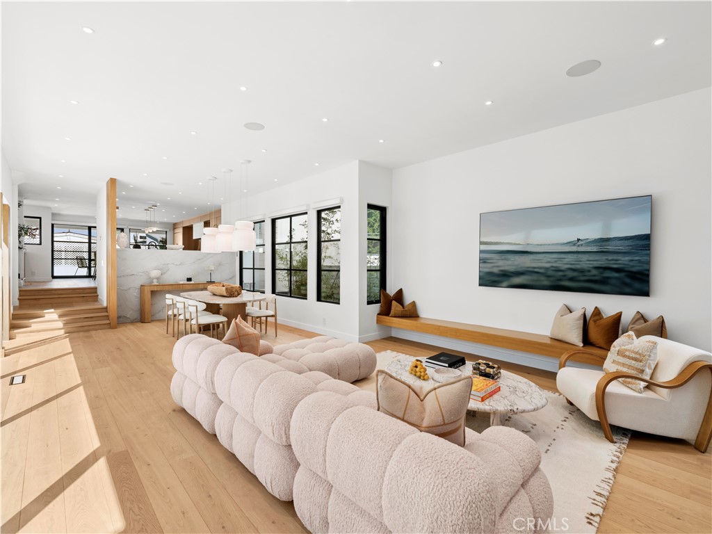 215 Goldenrod, Corona Del Mar CA 92625 - photo 6