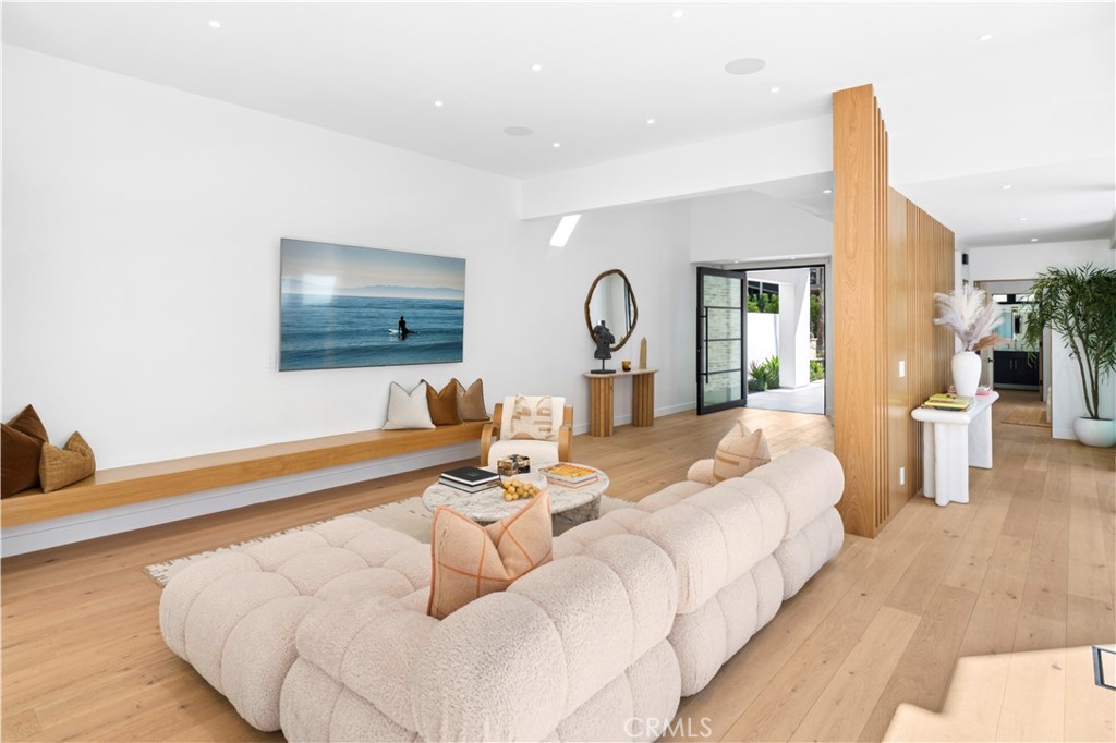 215 Goldenrod, Corona Del Mar CA 92625 - photo 16