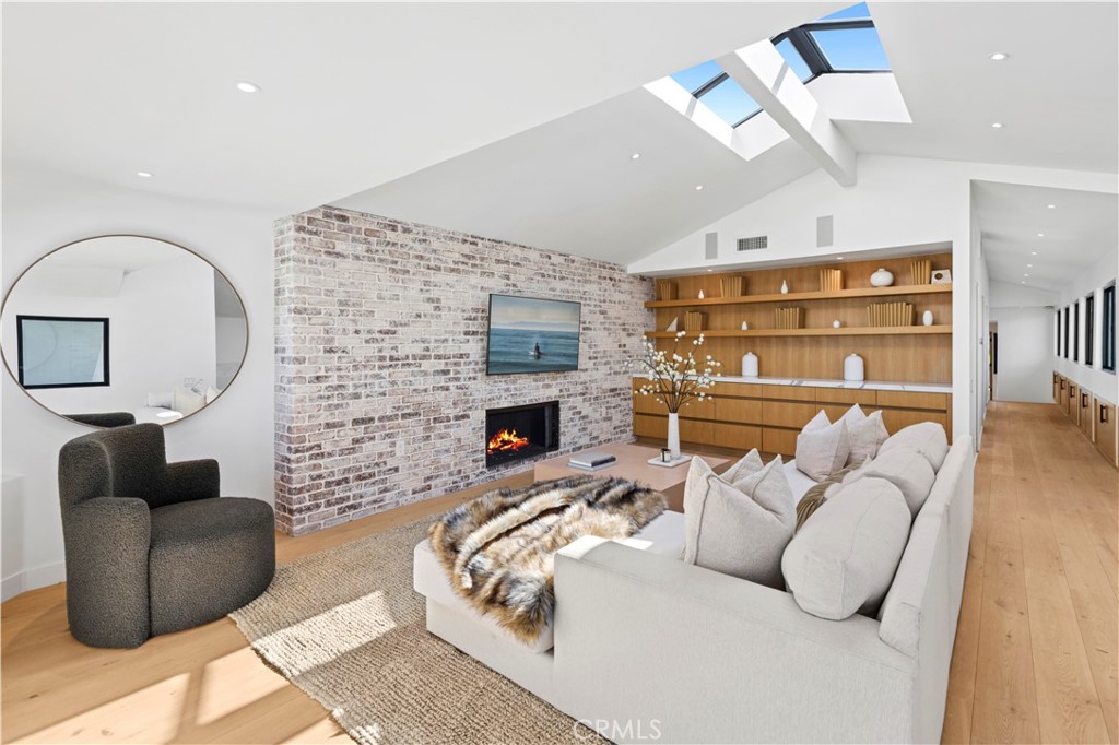 215 Goldenrod, Corona Del Mar CA 92625 - photo 22