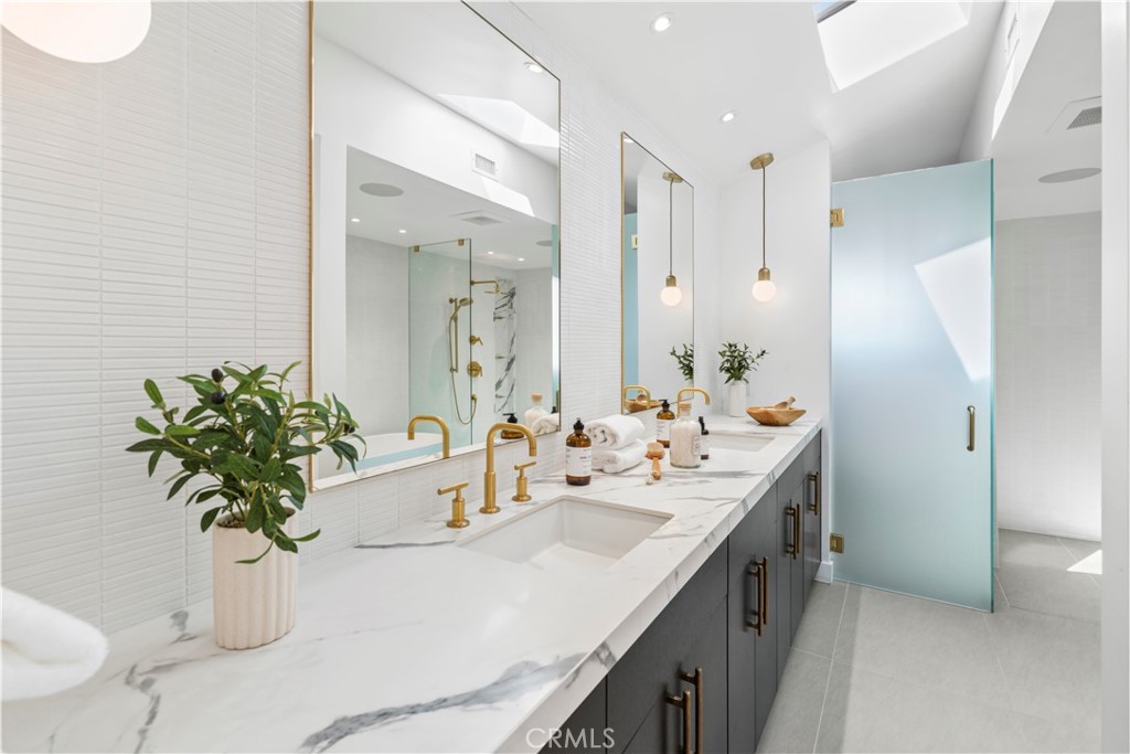 215 Goldenrod, Corona Del Mar CA 92625 - photo 29