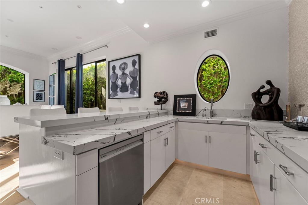 215 Poppy Avenue, Corona Del Mar CA 92625 - photo 31