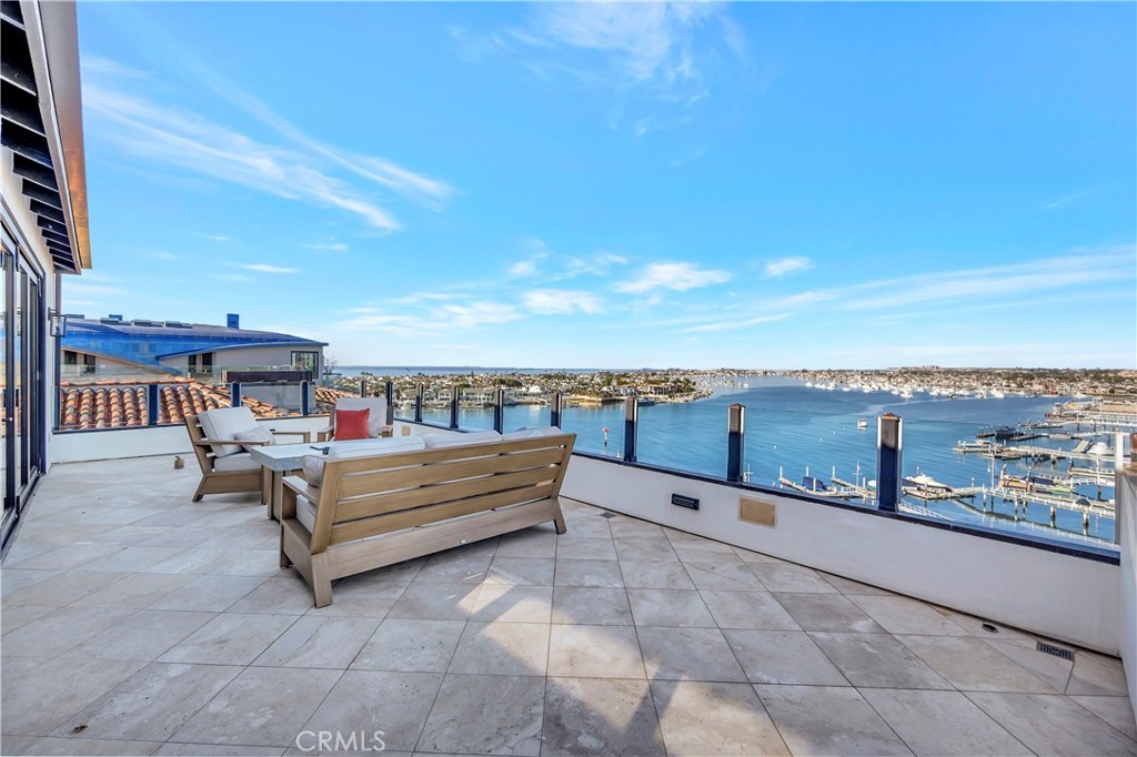221 Carnation Avenue, Corona Del Mar CA 92625 - photo 5