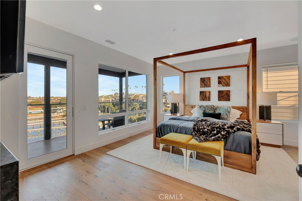 221 Carnation Avenue, Corona Del Mar CA 92625 - photo 11