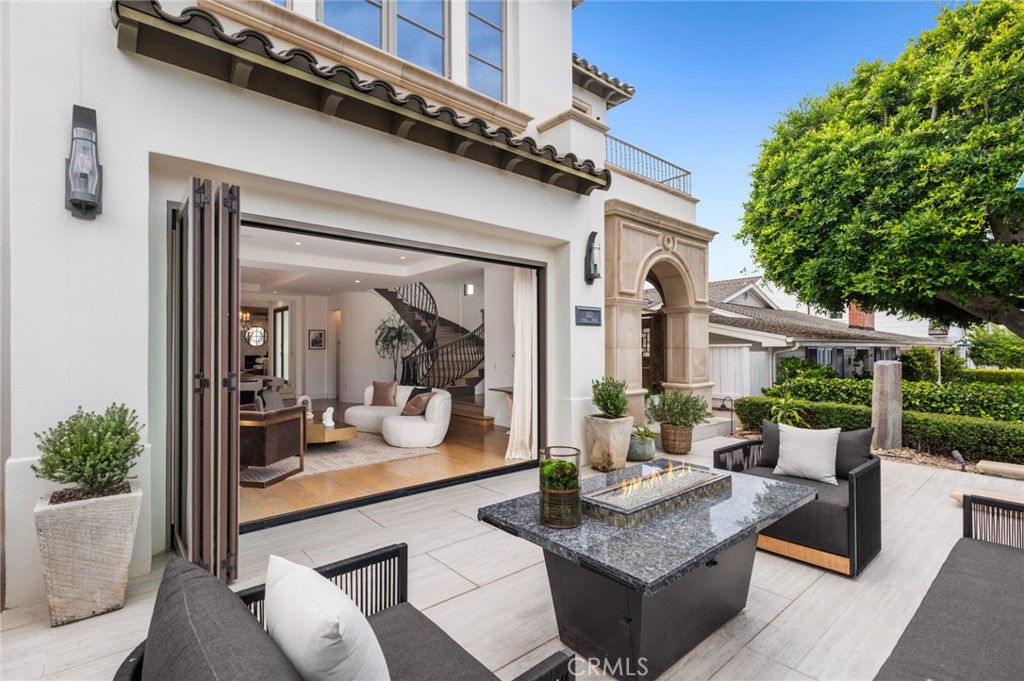 222 Orchid Avenue, Corona Del Mar CA 92625 - photo 2