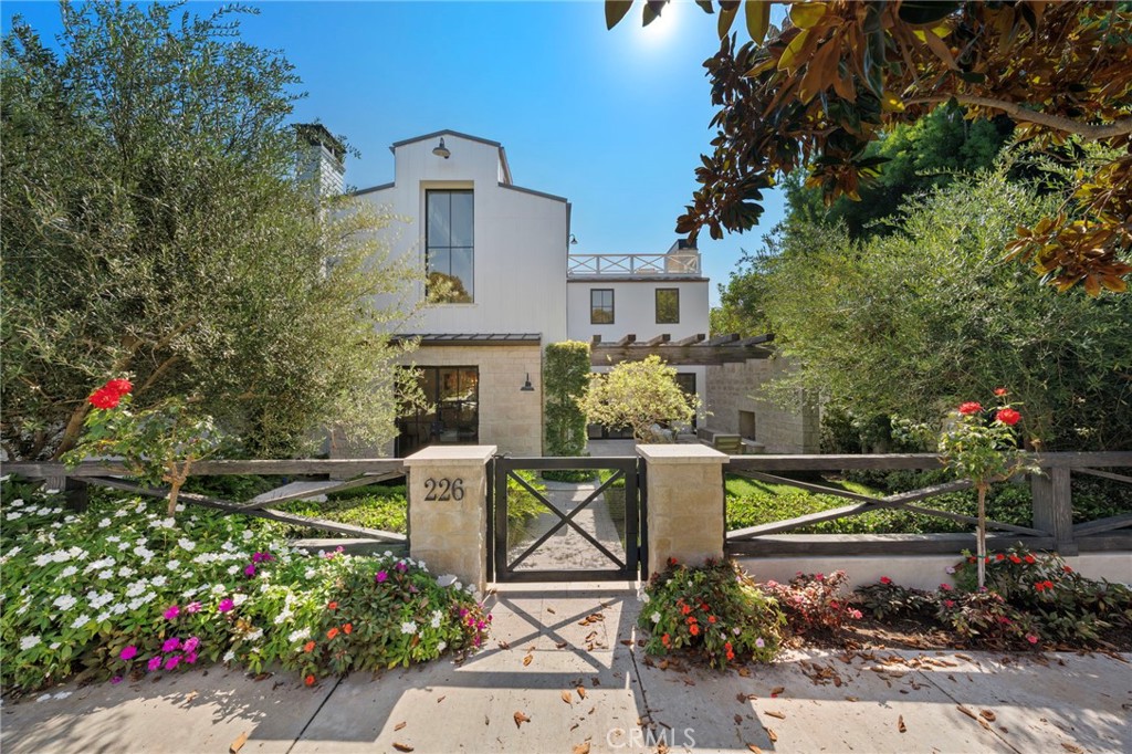 226 Poinsettia Avenue, Corona Del Mar CA 92625 - photo 2