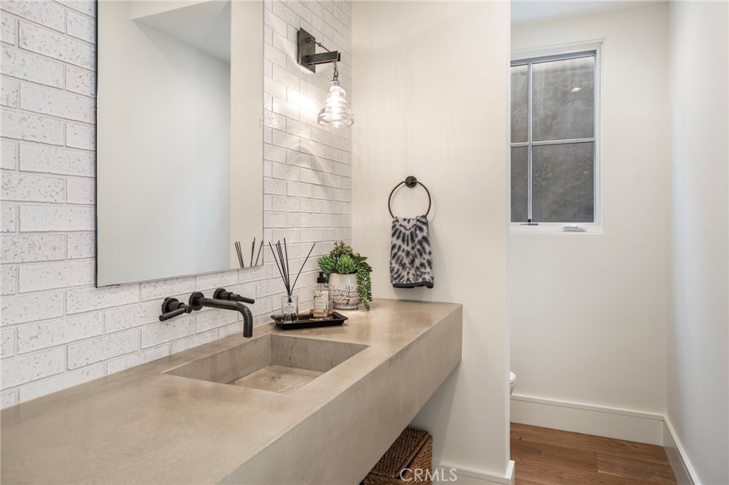 226 Poinsettia Avenue, Corona Del Mar CA 92625 - photo 25