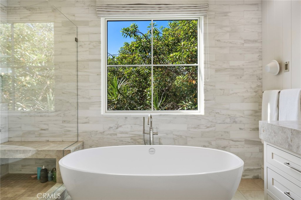 226 Poinsettia Avenue, Corona Del Mar CA 92625 - photo 36