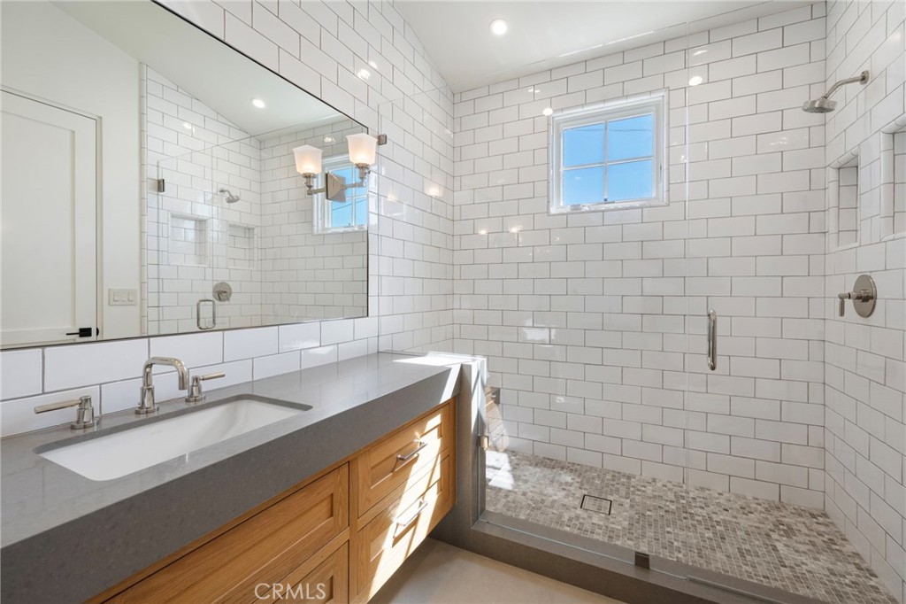 226 Poinsettia Avenue, Corona Del Mar CA 92625 - photo 43