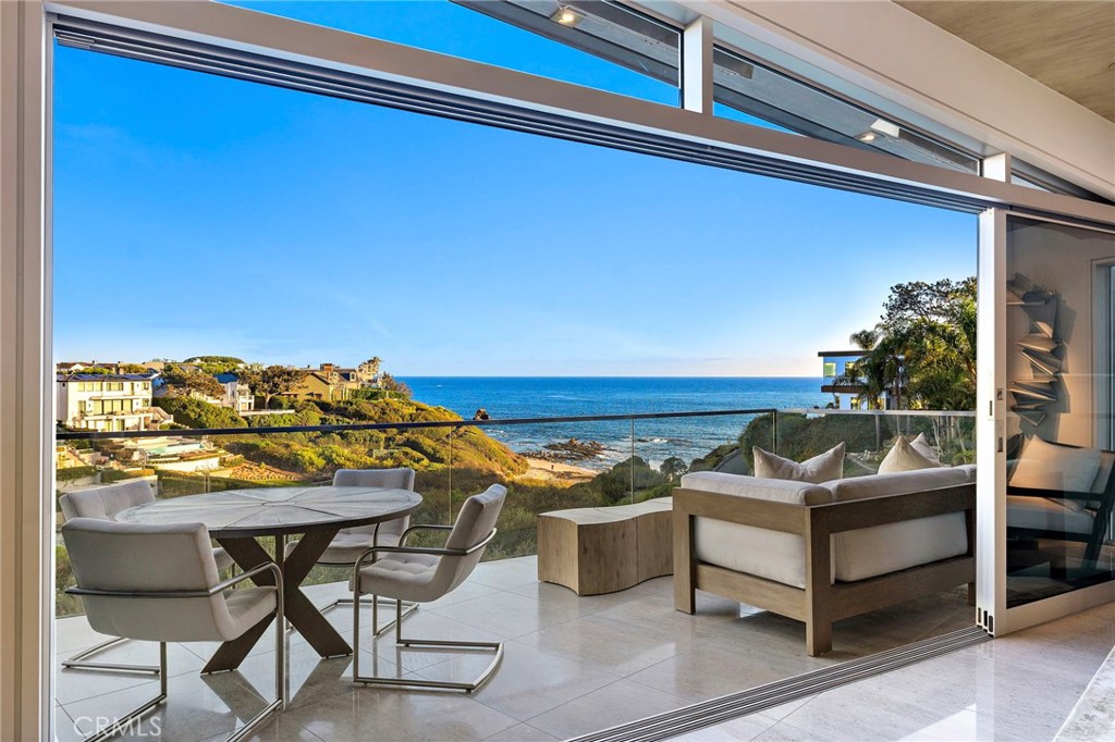 232 Hazel, Corona Del Mar CA 92625 - photo 3