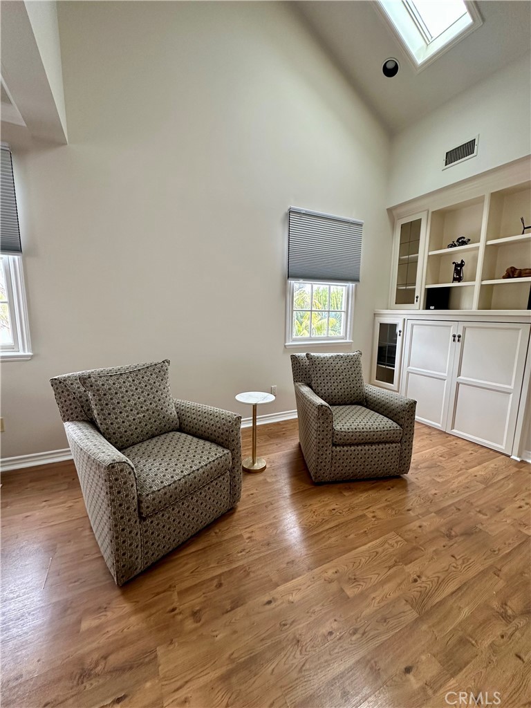 Primary suite sitting room - 232 Jasmine, Corona Del Mar CA 92625 - photo 14