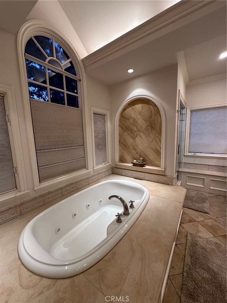 primary bathroom suite - 232 Jasmine, Corona Del Mar CA 92625 - photo 16