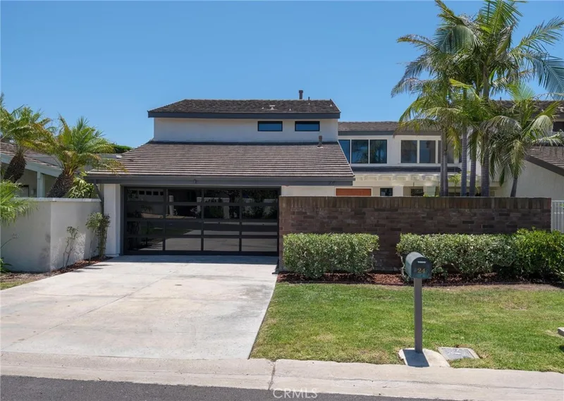24 White Water Drive, Corona Del Mar, CA 92625