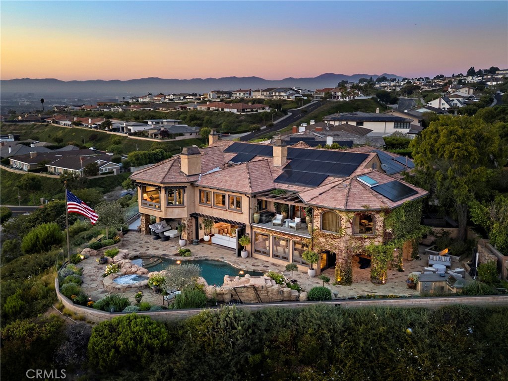 25 San Mateo Way, Corona Del Mar CA 92625 - photo 1