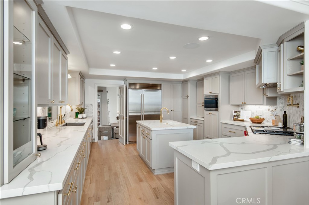 250 Poppy Avenue, Corona Del Mar CA 92625 - photo 17