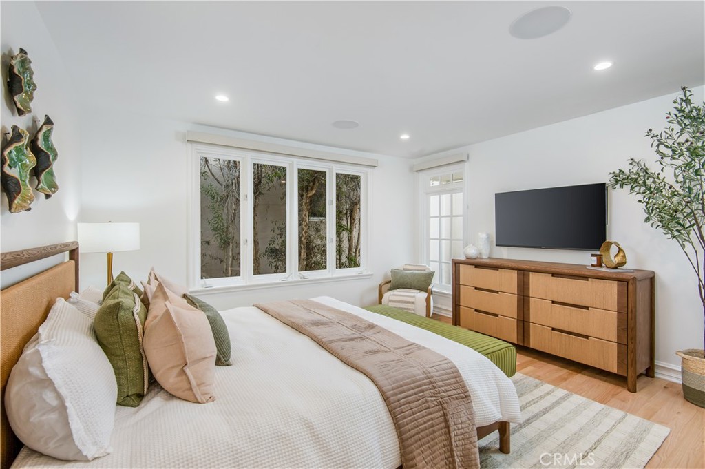 250 Poppy Avenue, Corona Del Mar CA 92625 - photo 40