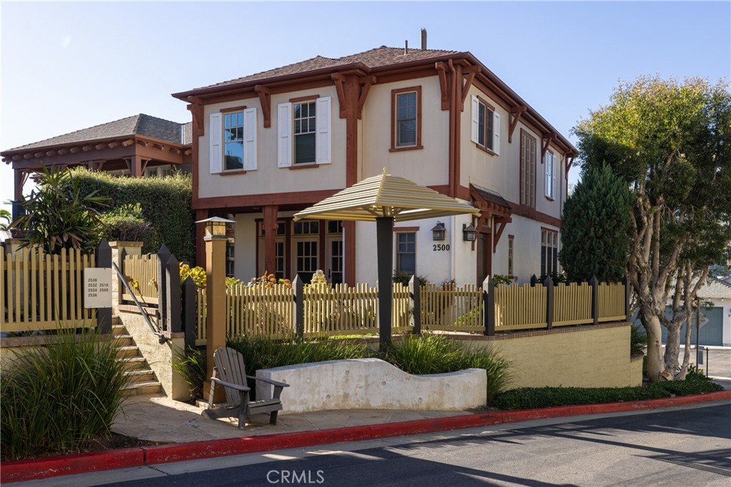 2500 Bungalow Place, Corona Del Mar CA 92625 - photo 1