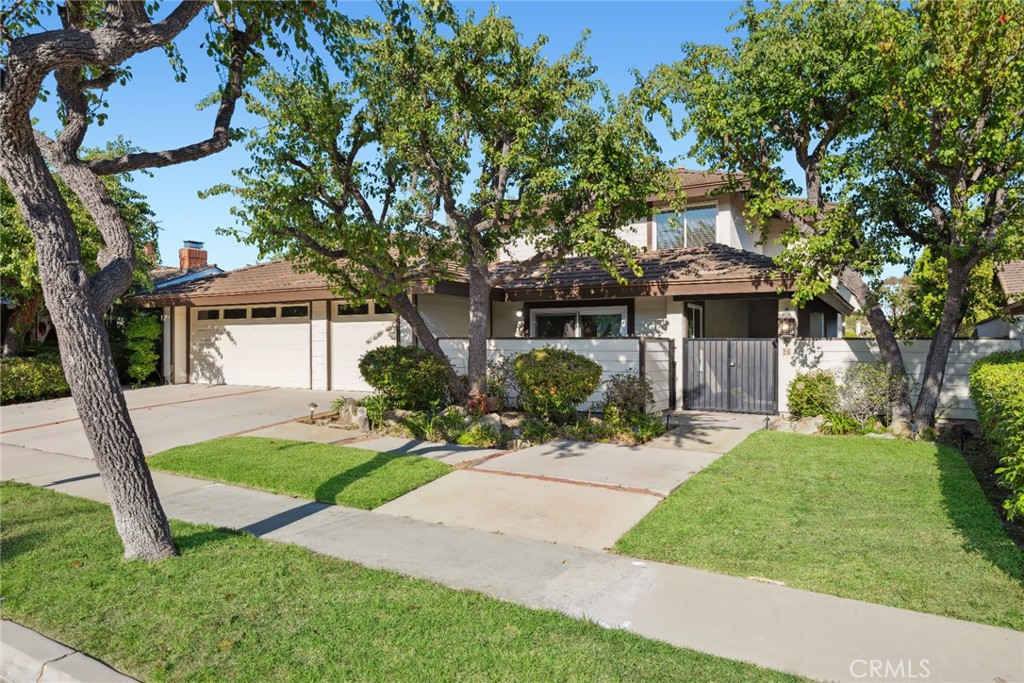 26 Drakes Bay Drive, Corona Del Mar CA 92625 - photo 1