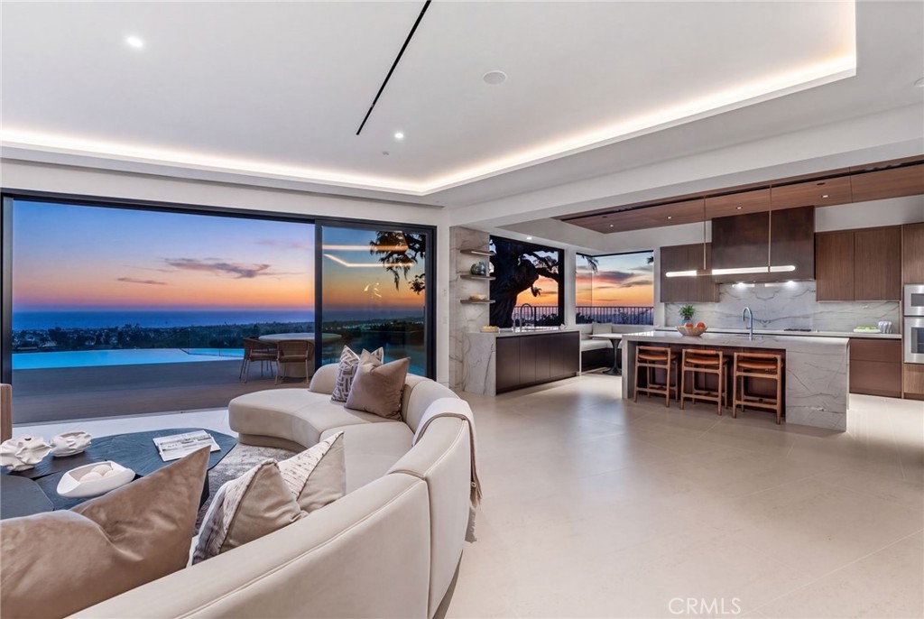 2711 Ebbtide Road, Corona Del Mar CA 92625 - photo 9