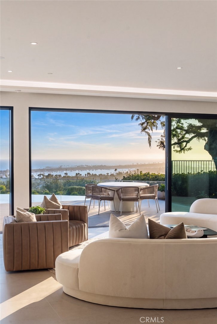 2711 Ebbtide Road, Corona Del Mar CA 92625 - photo 10