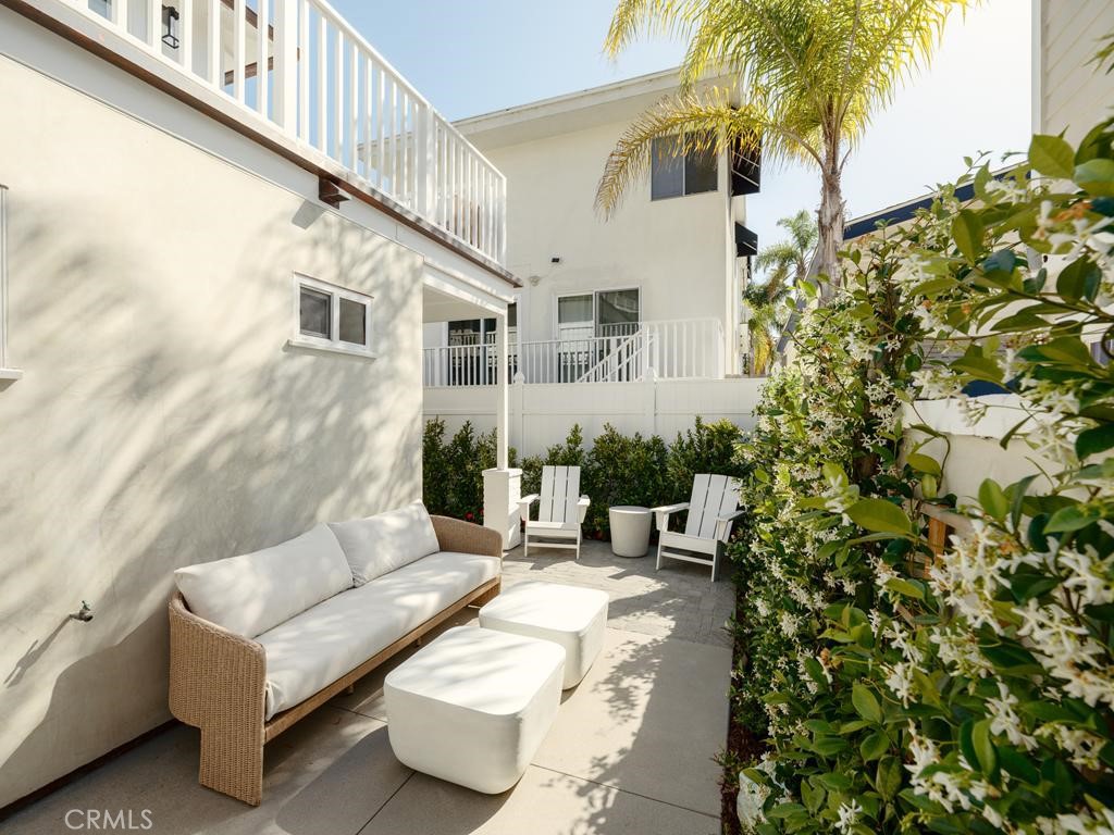 2715 Cove, Corona Del Mar CA 92625 - photo 23