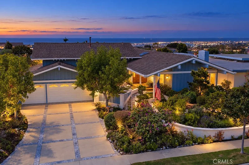 2715 Island View Drive, Corona Del Mar, CA 92625