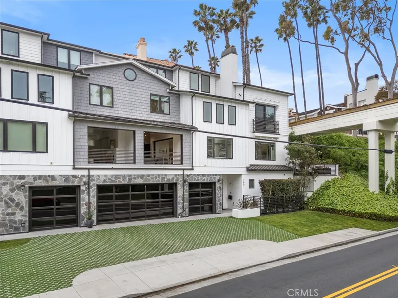 2801 Bayside Drive, Corona Del Mar, CA 92625