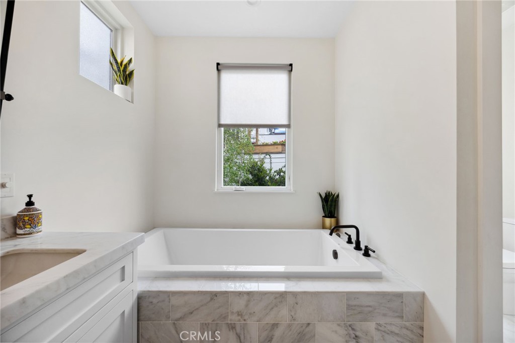 2801 Bayside Drive, Corona Del Mar CA 92625 - photo 25