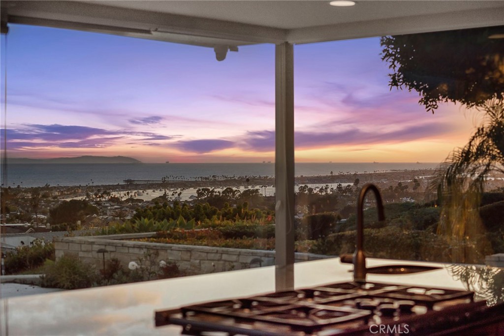 2801 Setting Sun, Corona Del Mar CA 92625 - photo 4