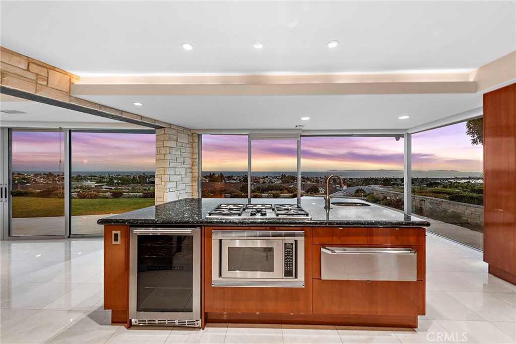 2801 Setting Sun, Corona Del Mar CA 92625 - photo 10
