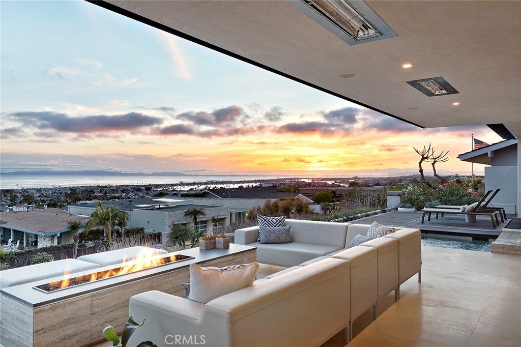 2807 Pebble Drive, Corona Del Mar CA 92625 - photo 1