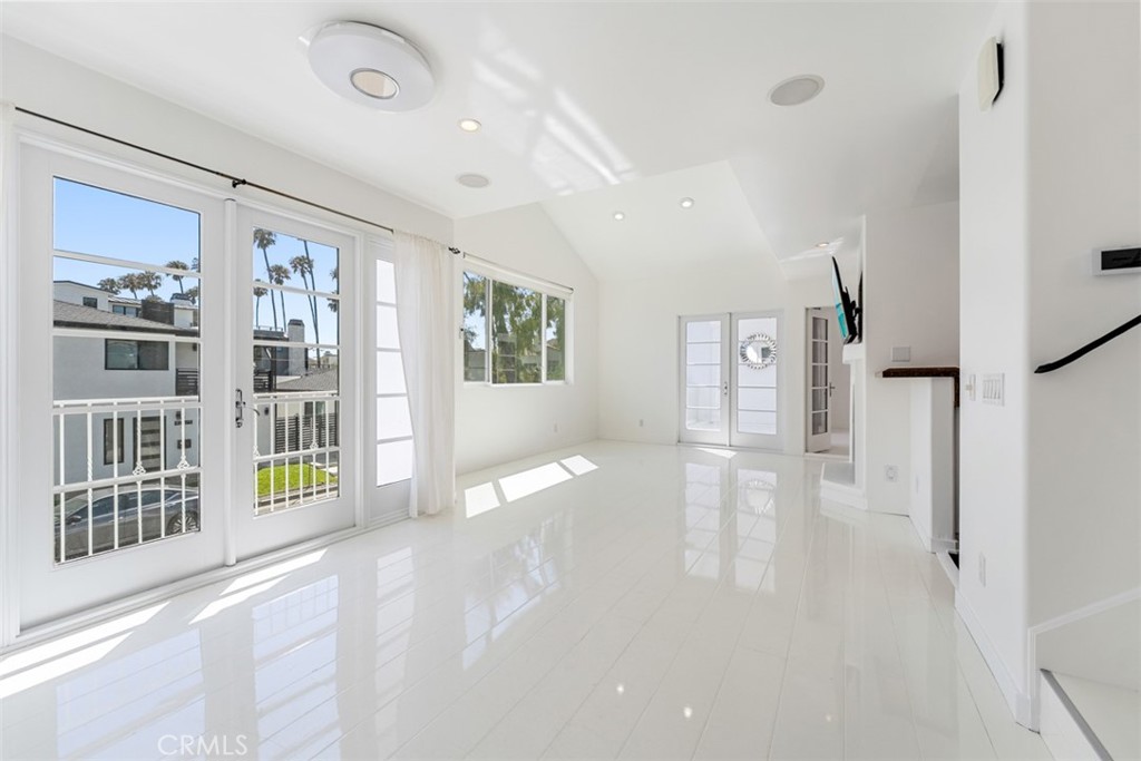 2830 2nd Avenue, Corona Del Mar CA 92625 - photo 7