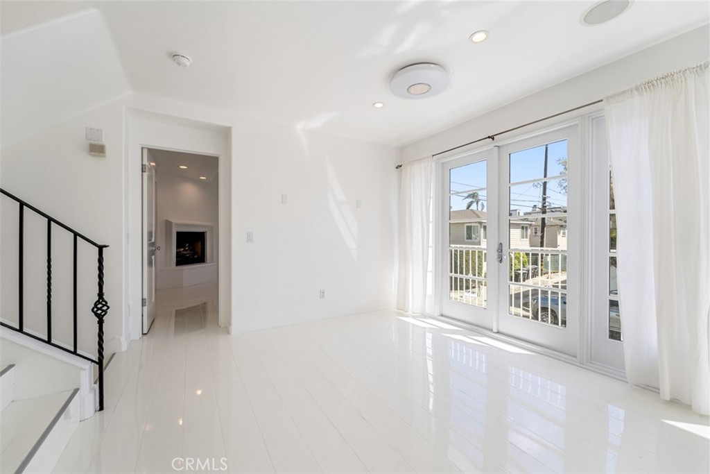 2830 2nd Avenue, Corona Del Mar CA 92625 - photo 11