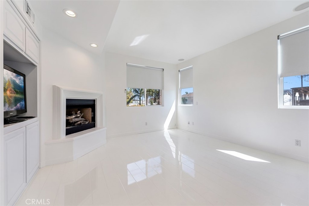2830 2nd Avenue, Corona Del Mar CA 92625 - photo 21