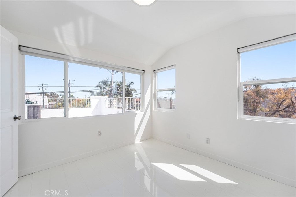 2830 2nd Avenue, Corona Del Mar CA 92625 - photo 33