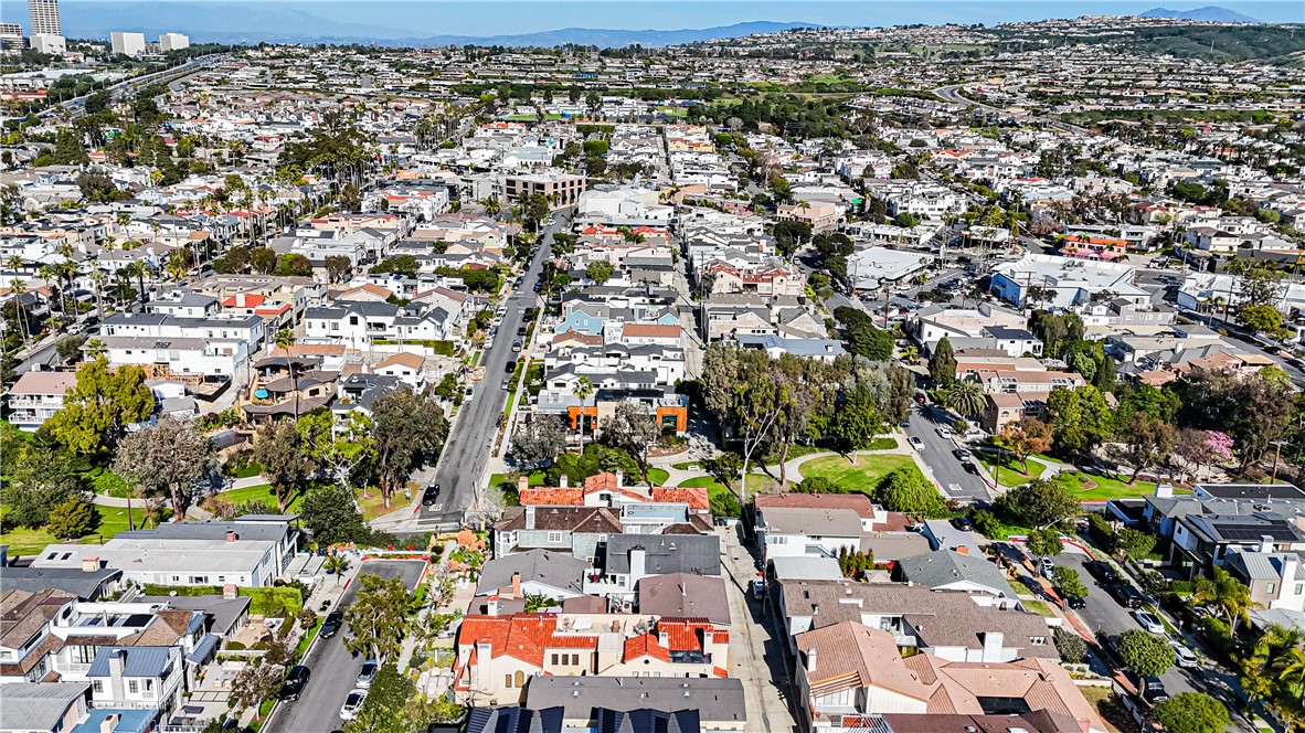 2910 Bayside, Corona Del Mar CA 92625 - photo 20