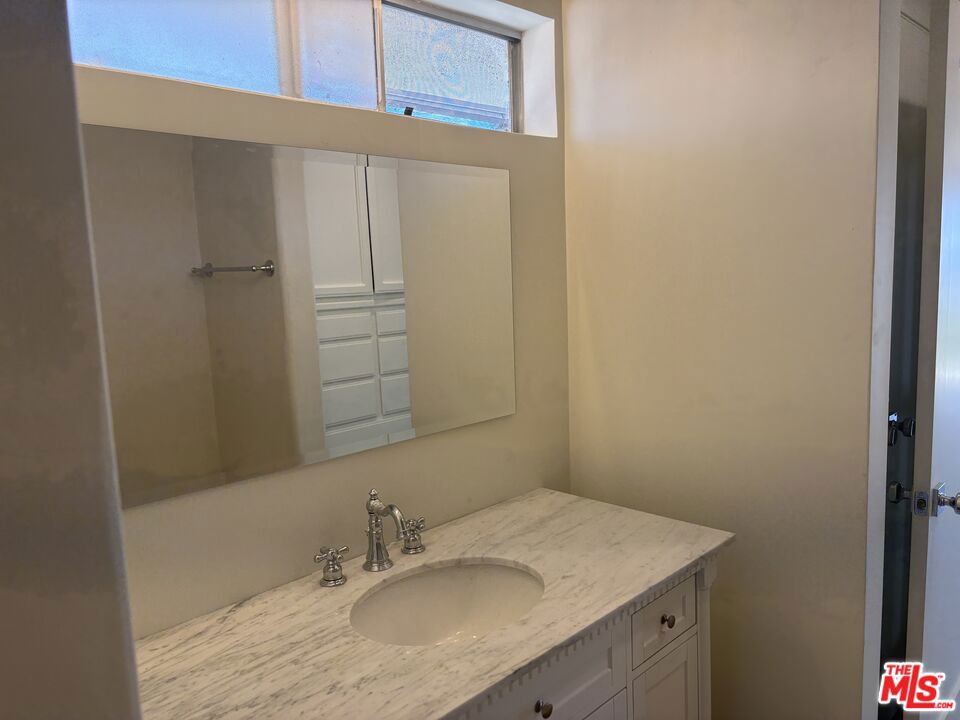 2915 Setting Sun Drive, Corona Del Mar CA 92625 - photo 16