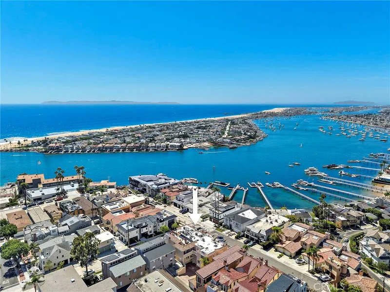302 Carnation Avenue, Corona Del Mar, CA 92625