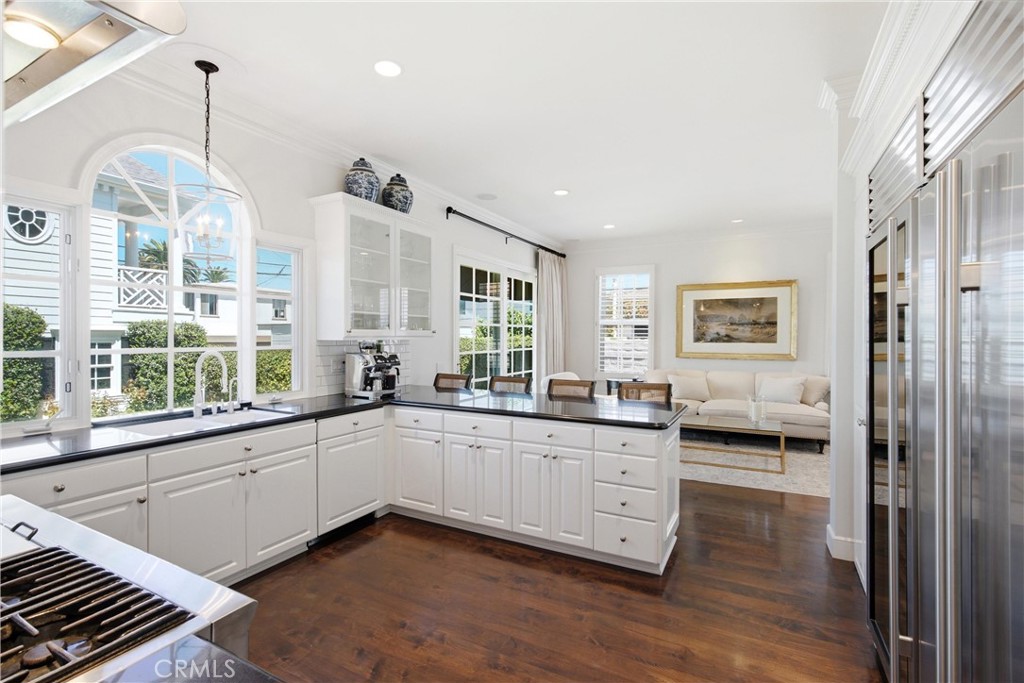 309 Marigold Avenue, Corona Del Mar CA 92625 - photo 6