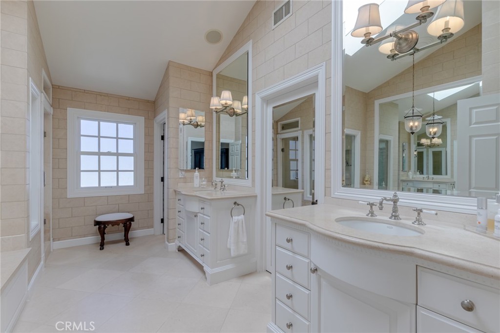 309 Marigold Avenue, Corona Del Mar CA 92625 - photo 15