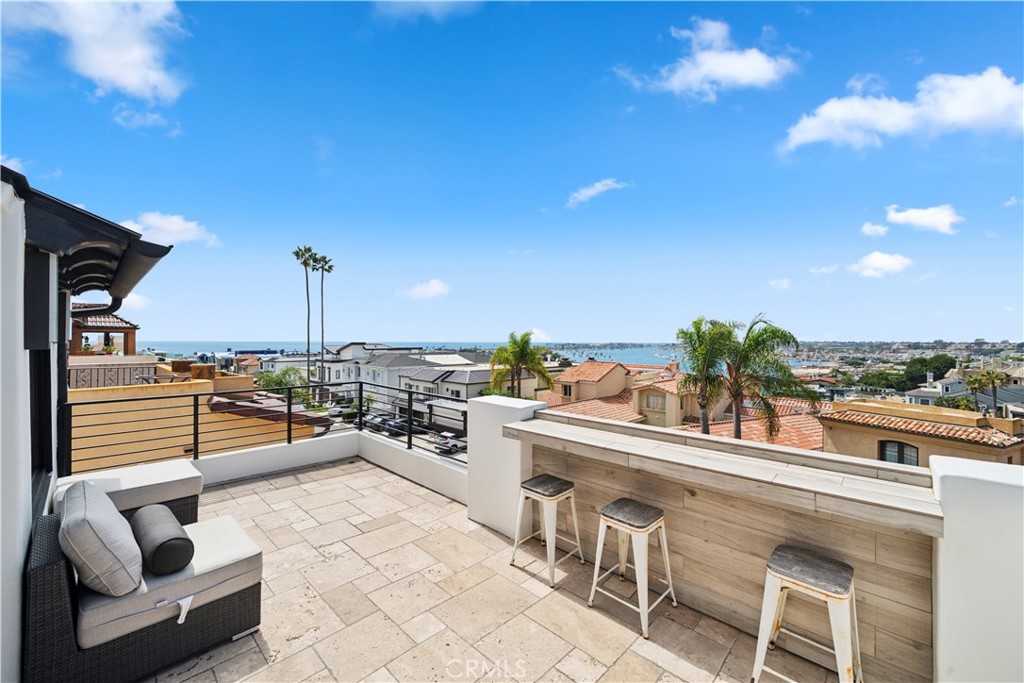 312 Carnation Avenue, Corona Del Mar CA 92625 - photo 17