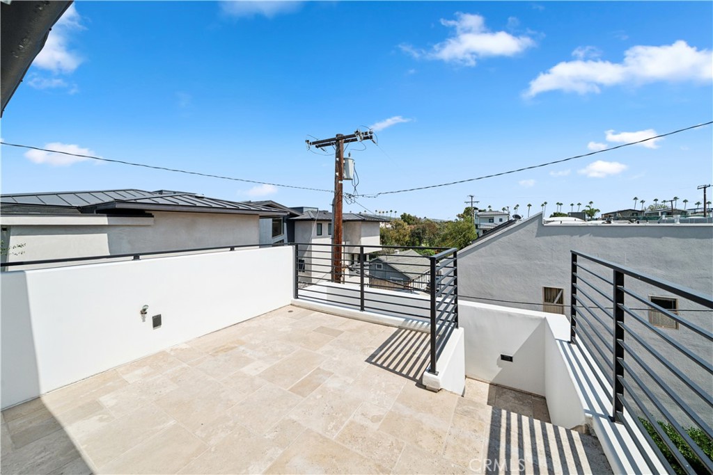 312 Carnation Avenue, Corona Del Mar CA 92625 - photo 24