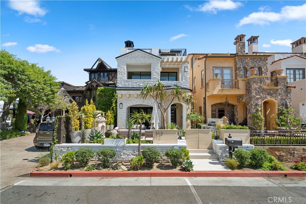 312 Carnation Avenue, Corona Del Mar CA 92625 - photo 28