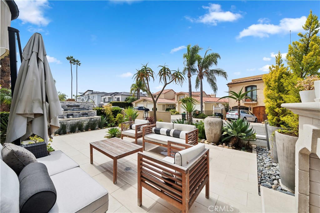 312 Carnation Avenue, Corona Del Mar CA 92625 - photo 31