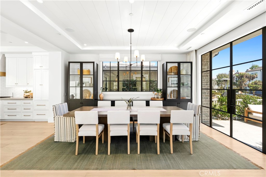 313 Heliotrope, Corona Del Mar CA 92625 - photo 6