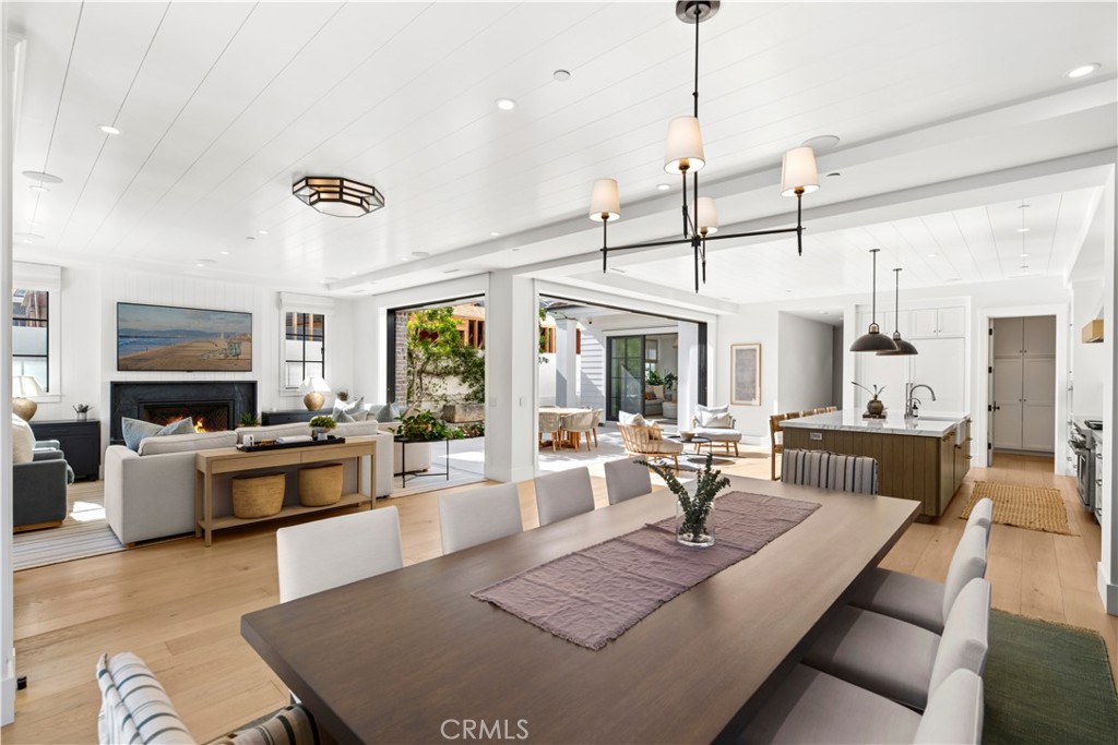 313 Heliotrope, Corona Del Mar CA 92625 - photo 7