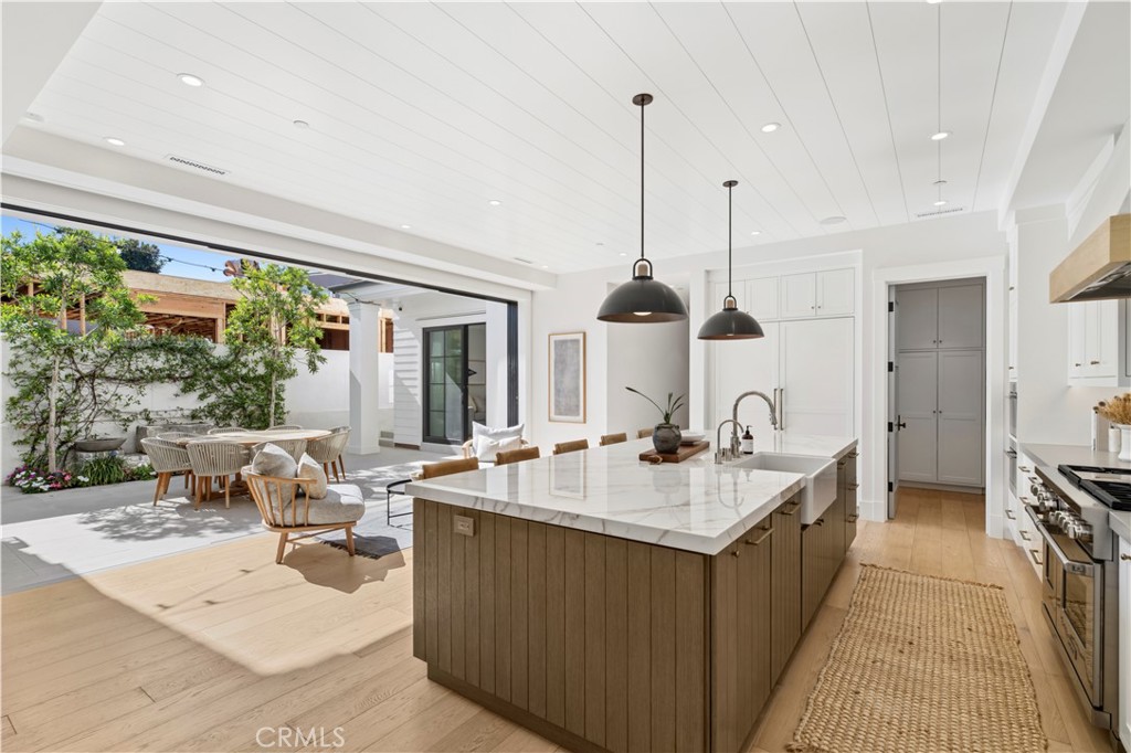 313 Heliotrope, Corona Del Mar CA 92625 - photo 12