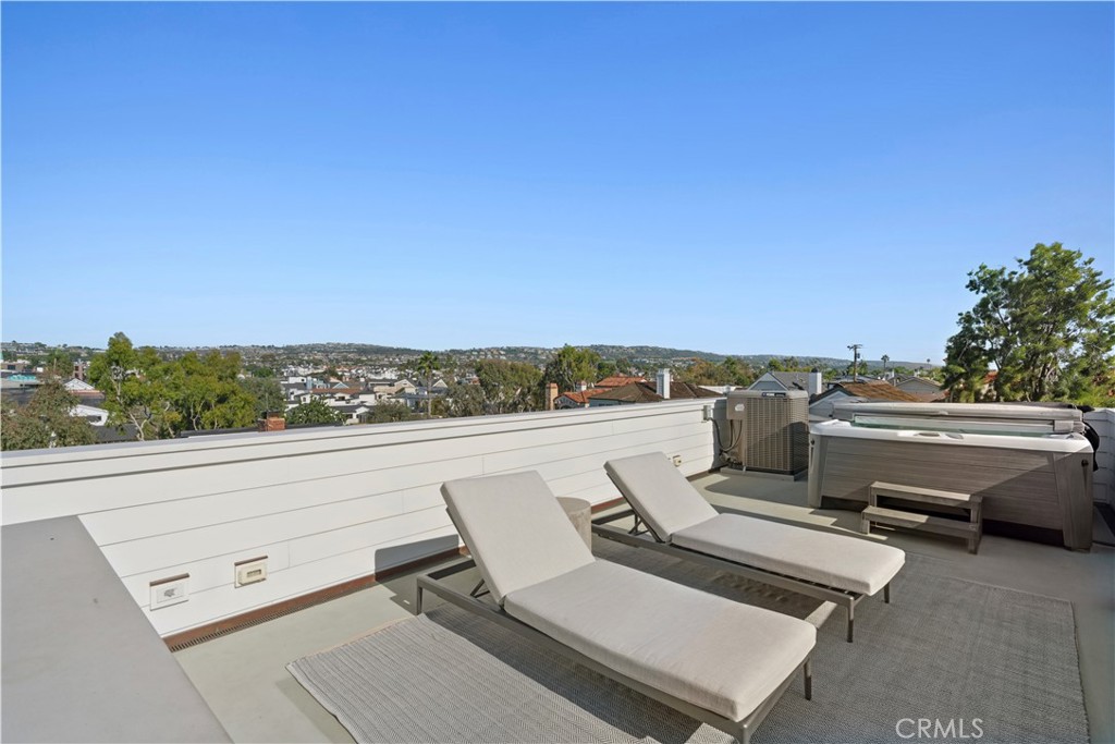 313 Heliotrope, Corona Del Mar CA 92625 - photo 34