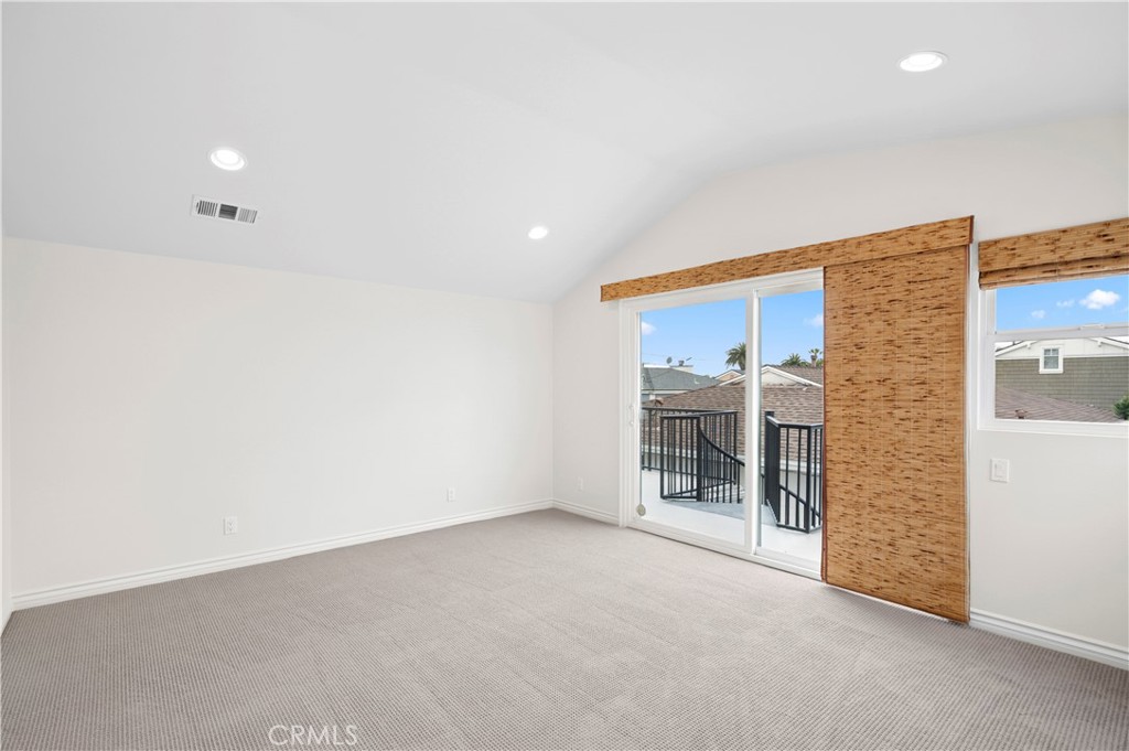 314 1/2 Larkspur Avenue, Corona Del Mar CA 92625 - photo 15
