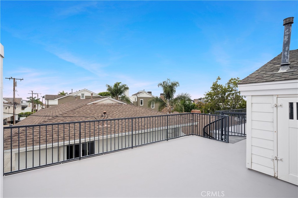 314 1/2 Larkspur Avenue, Corona Del Mar CA 92625 - photo 20