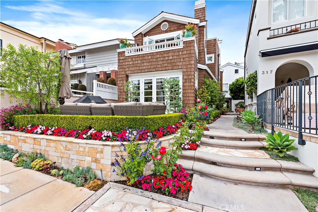 315 Goldenrod Avenue, Corona Del Mar CA 92625 - photo 2